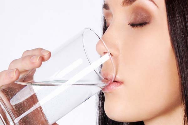 8 сигналов, что вы пьете слишком мало воды