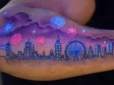 Флуоресцентные татуировки, способ сиять даже в темноте +много картинок!