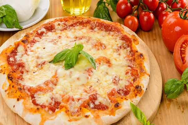 Пицца Маргарита — запах Италии в вашем доме