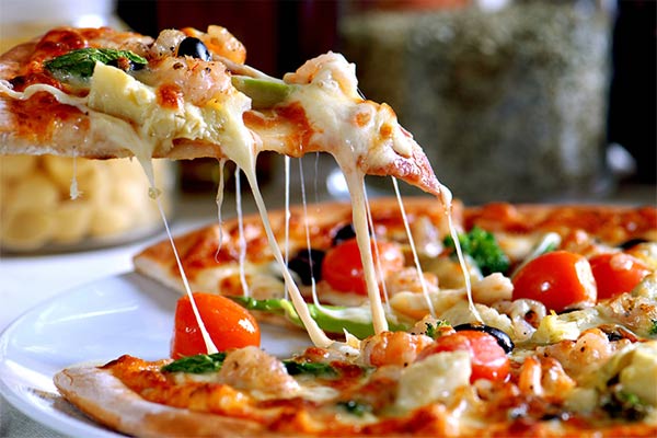 Пицца тонкой корочки — как сделать так, чтобы она получилась идеальной?