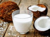 Кокосовое молоко - свойства, противопоказания, применение